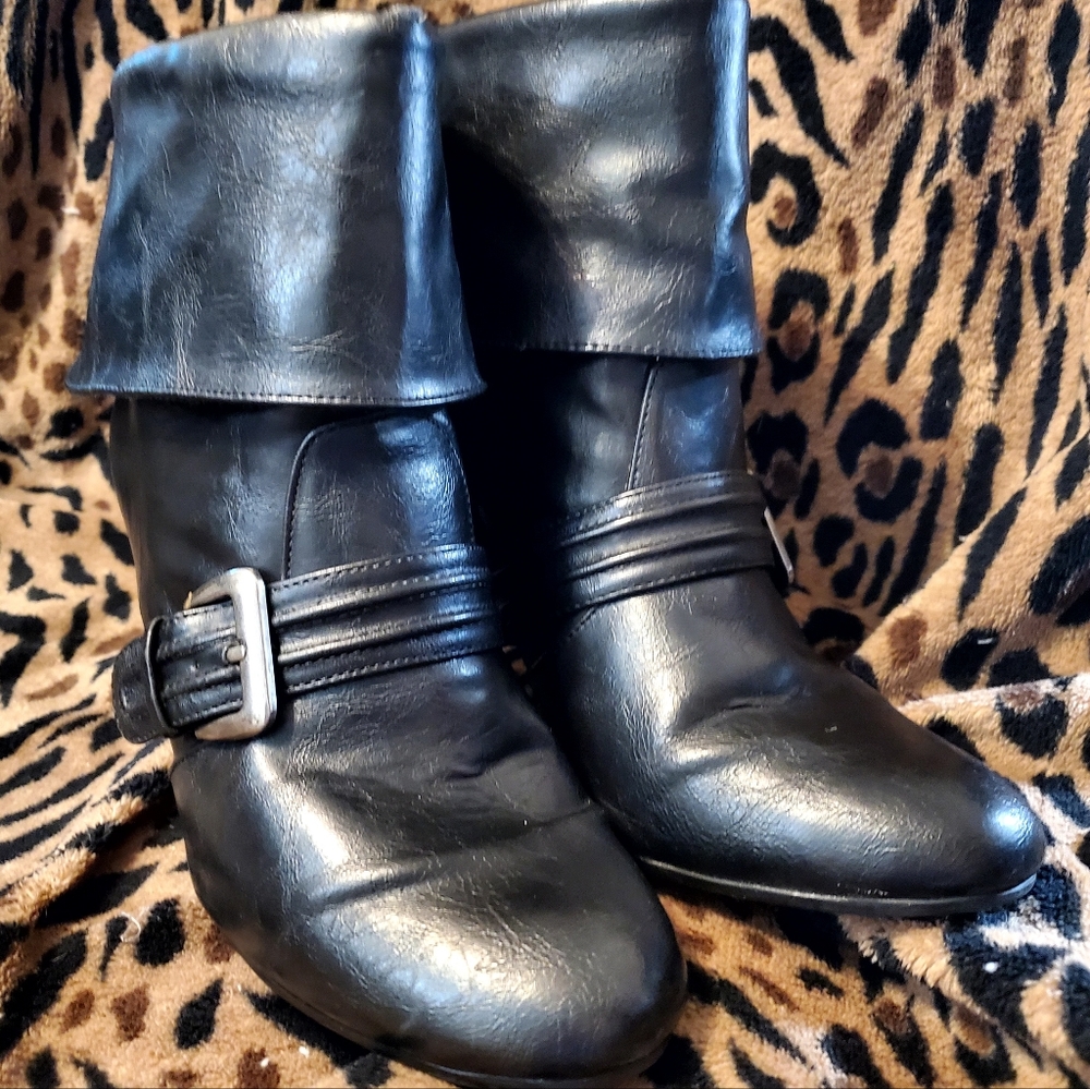 Diba ankle boots leather size 8M Excellent condition